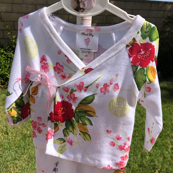 NWT 6 Mo Kimono Set w Hat in Tulle Gift Bag - Picture 9 of 16